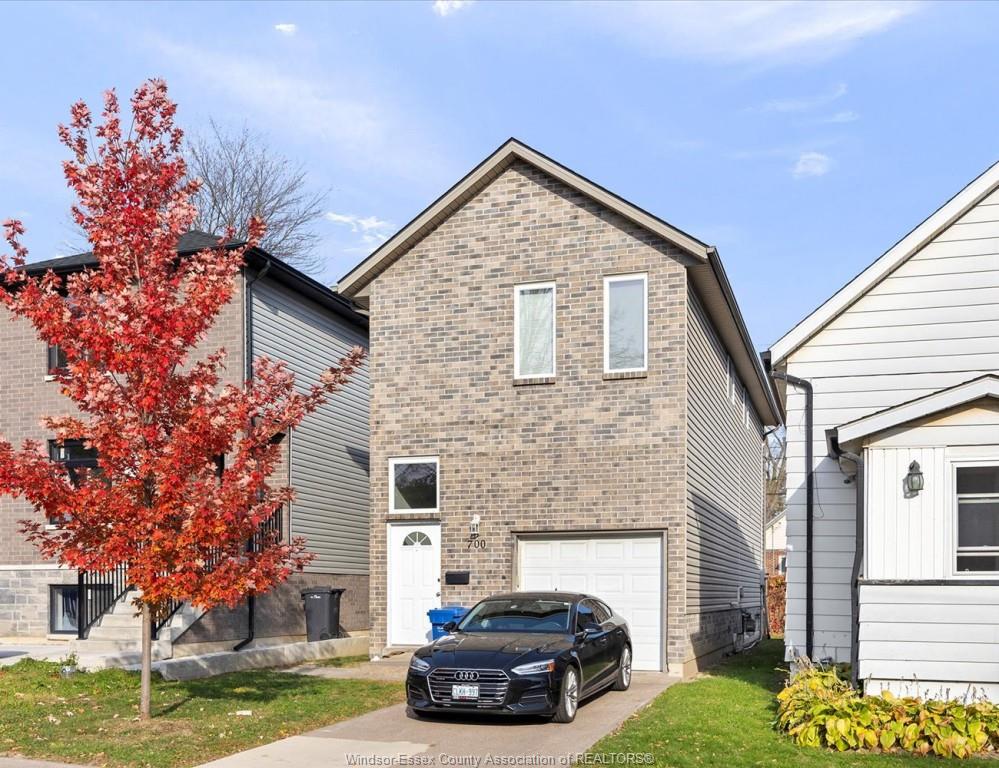 700-bridge-avenue-windsor-ontario-26001132