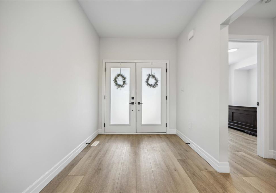 640-sweetbay-crescent-sarnia-ontario-26001649