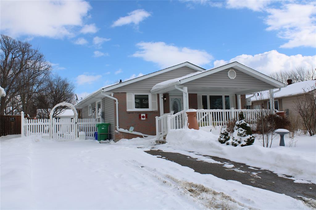 518-cardinal-crescent-petrolia-ontario-26001681