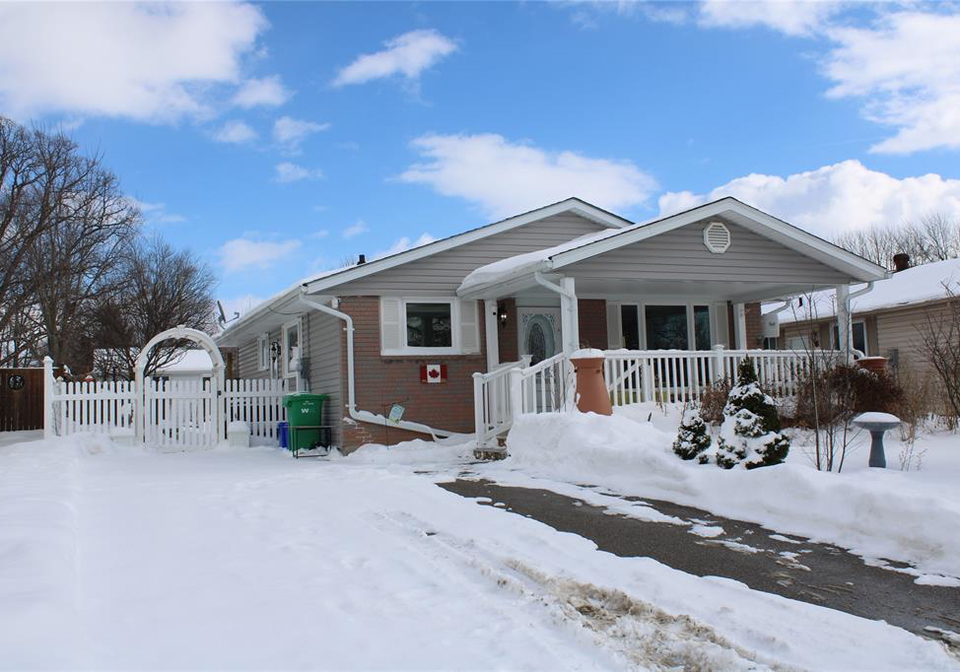 518-cardinal-crescent-petrolia-ontario-26001681