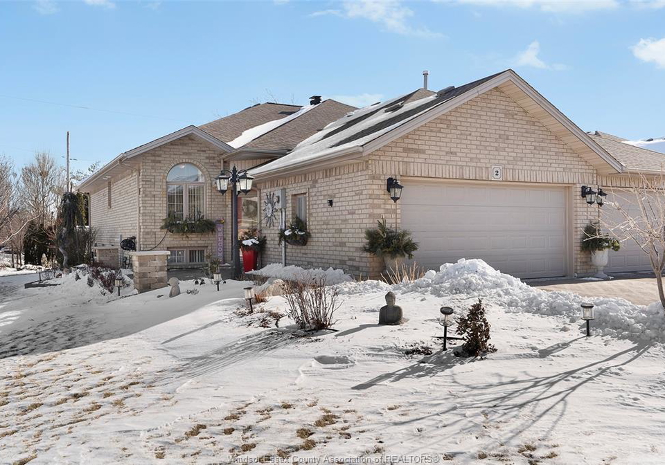 2-queens-hill-crescent-leamington-ontario-26001949