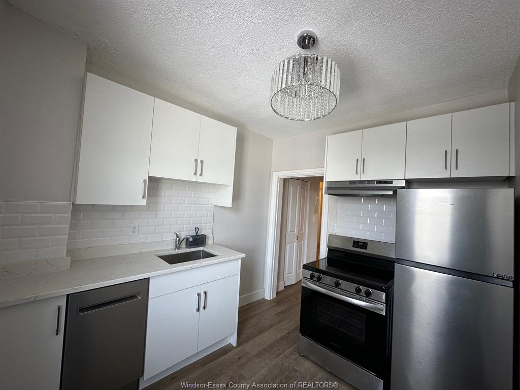 809-erie-street-east-windsor-ontario-26002068