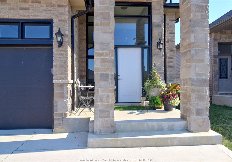 9-woodland-kingsville-ontario-26002519