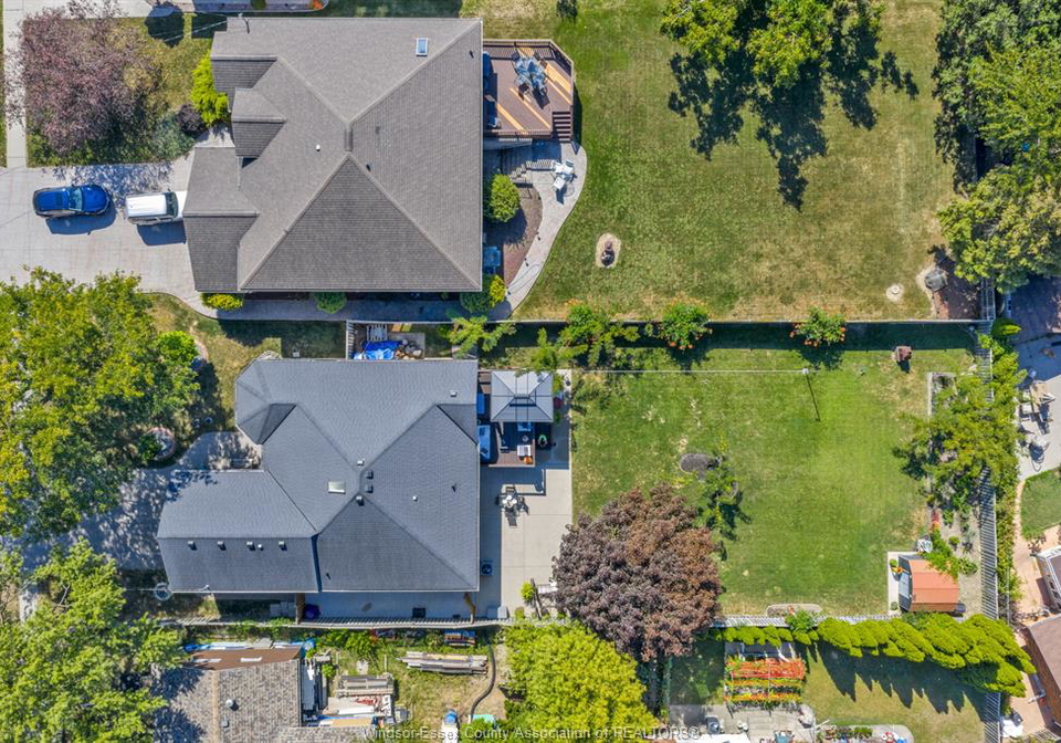 3157-robinet-windsor-ontario-26002541