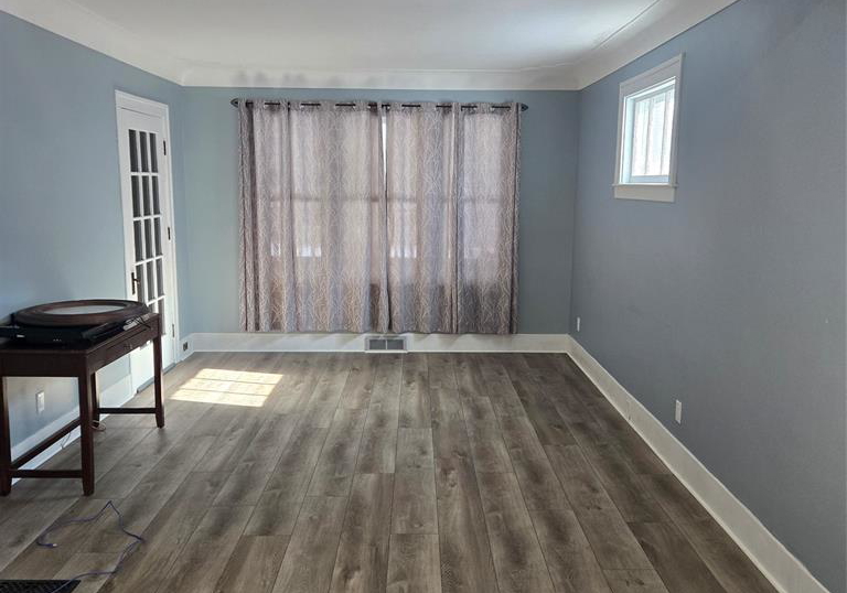 567-oak-windsor-ontario-26002639