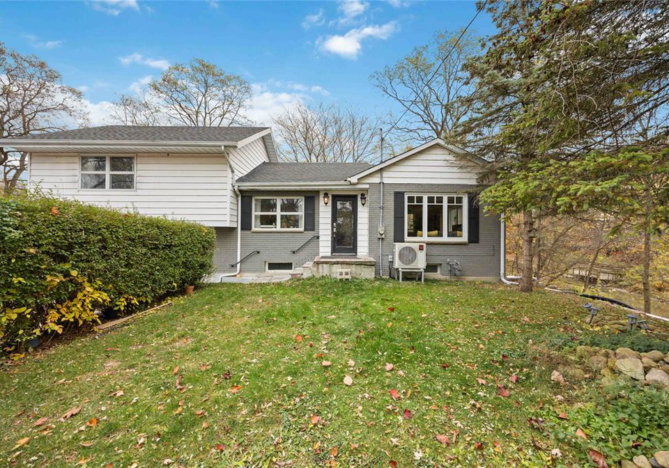2006-olive-avenue-sarnia-ontario-26002772