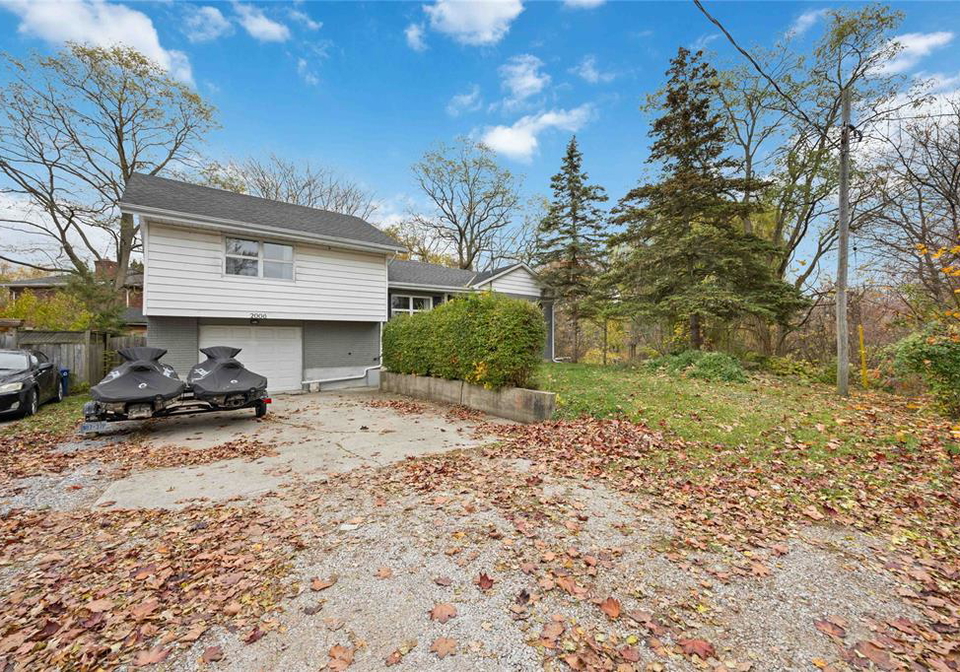 2006-olive-avenue-sarnia-ontario-26002772