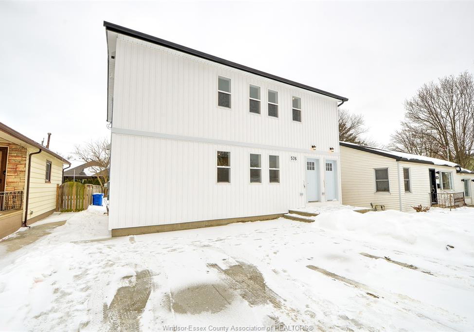 576-elinor-windsor-ontario-26002775