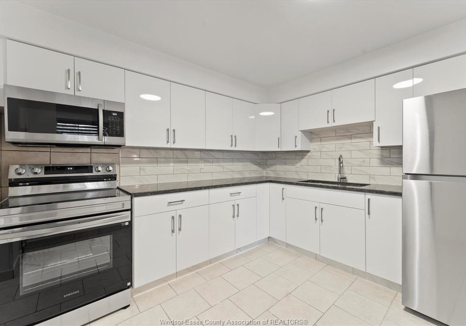 1160-howard-windsor-ontario-26002915