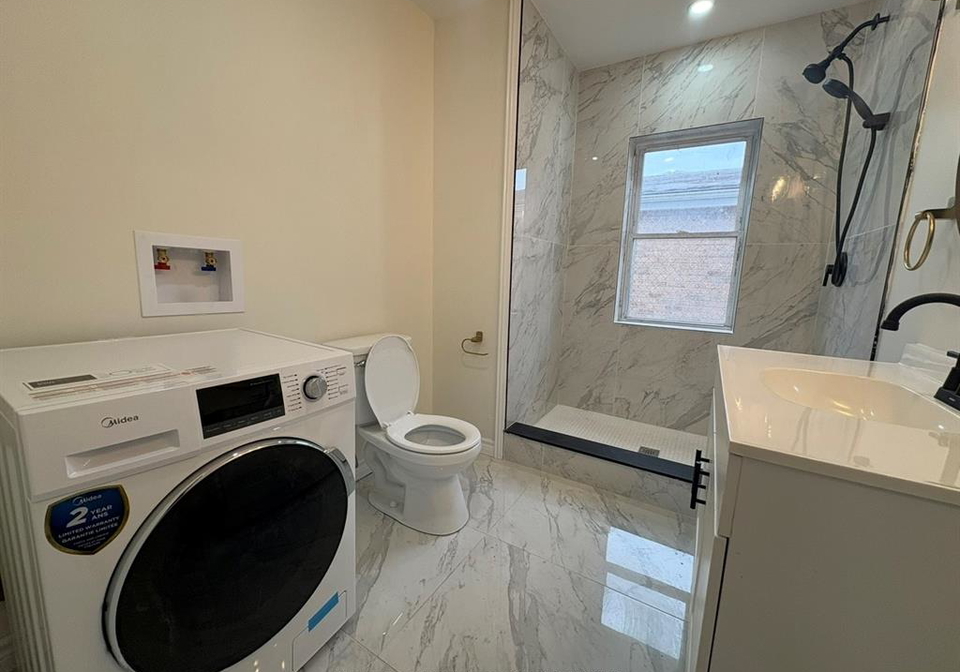 191-marentette-windsor-ontario-26002996
