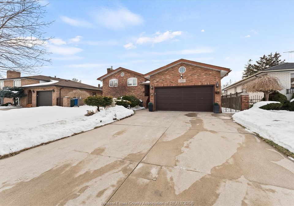 1545-askin-avenue-windsor-ontario-26003033