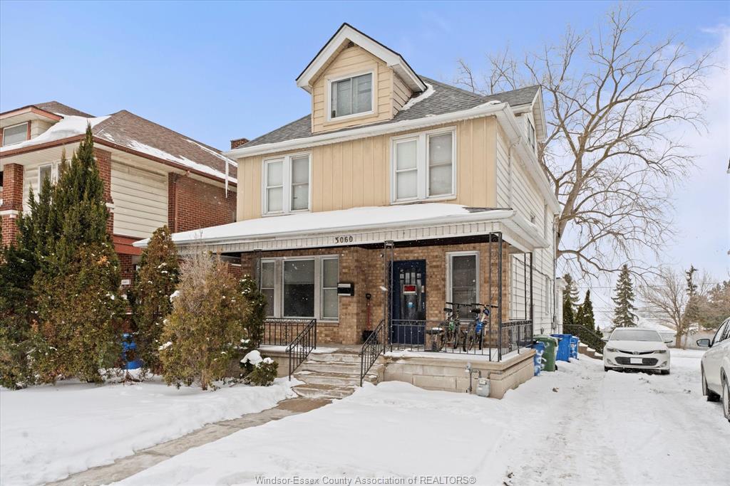 3060-sandwich-windsor-ontario-26003090