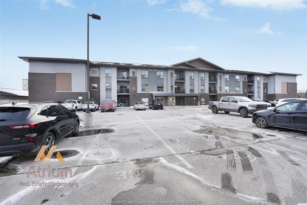 5850-newman-boulevard-lasalle-ontario-26003135