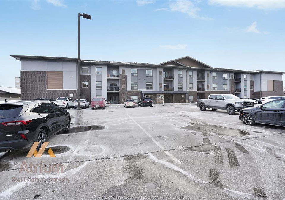 5850-newman-boulevard-lasalle-ontario-26003135