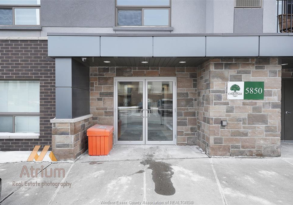 5850-newman-boulevard-lasalle-ontario-26003135