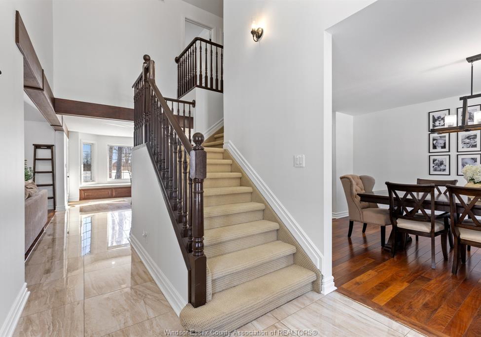 313-crystal-bay-drive-amherstburg-ontario-26003176