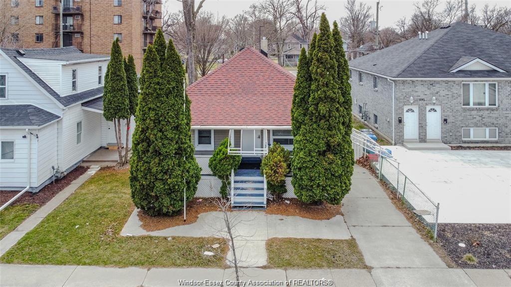 609-st-joseph-windsor-ontario-26003419