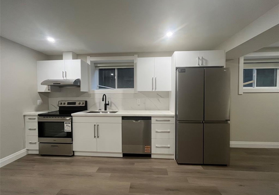 917-mckay-avenue-windsor-ontario-26003817