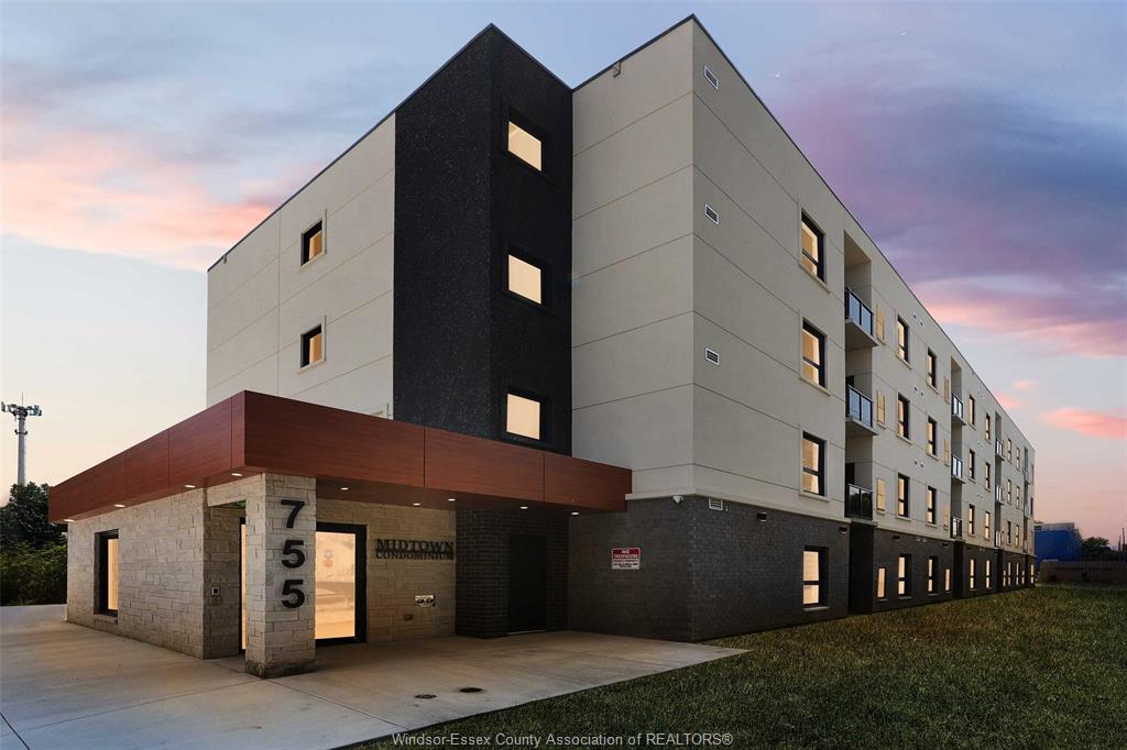 705-grand-marais-windsor-ontario-26003997