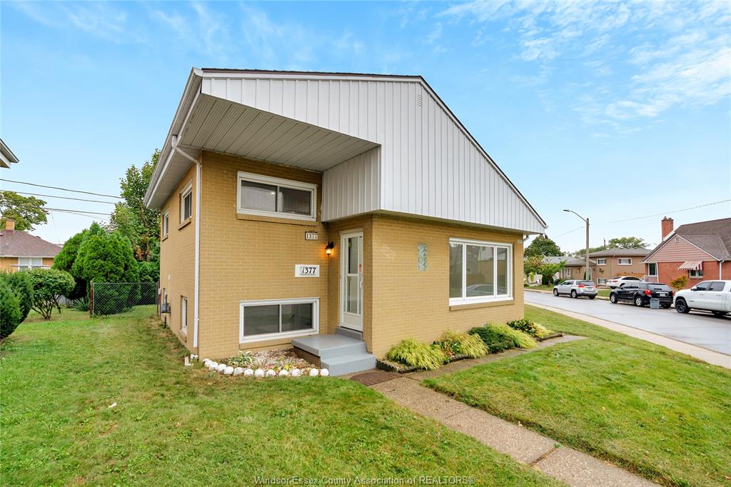 1377-granville-crescent-windsor-ontario-26004146