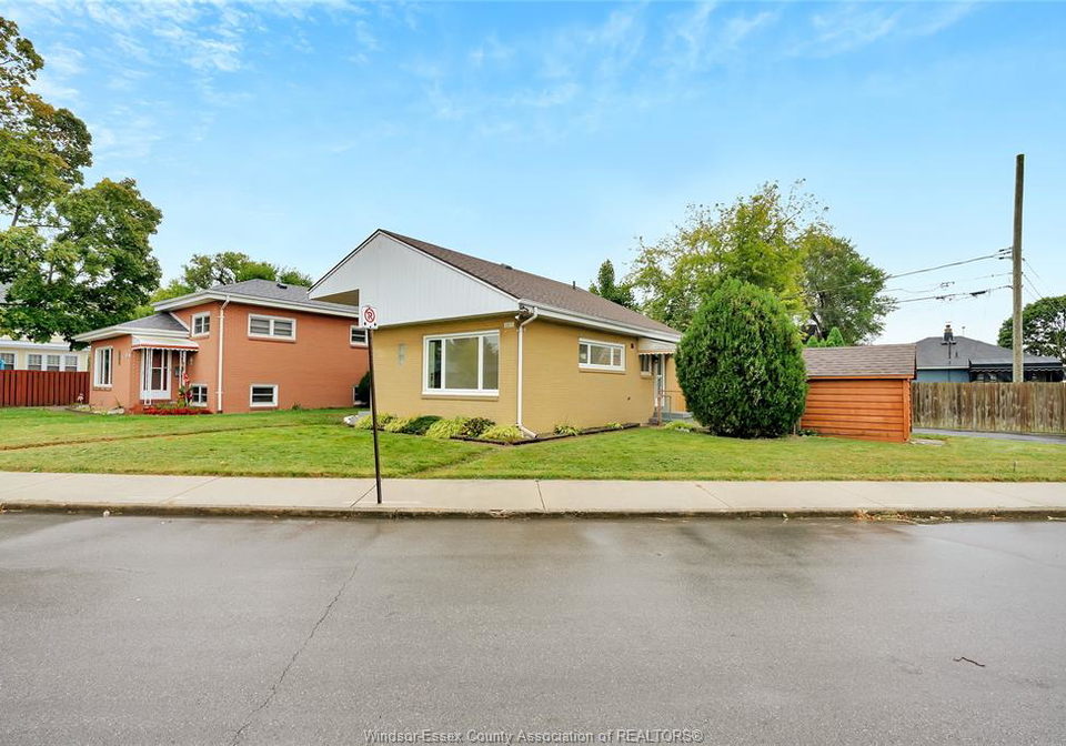 1377-granville-crescent-windsor-ontario-26004146