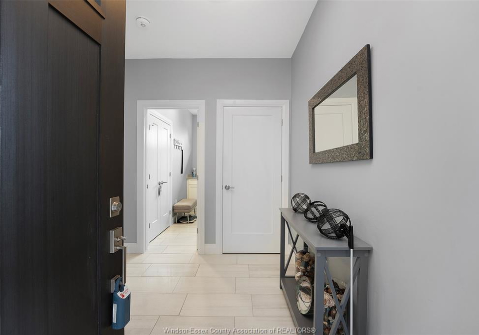 3935-ora-street-windsor-ontario-26004338