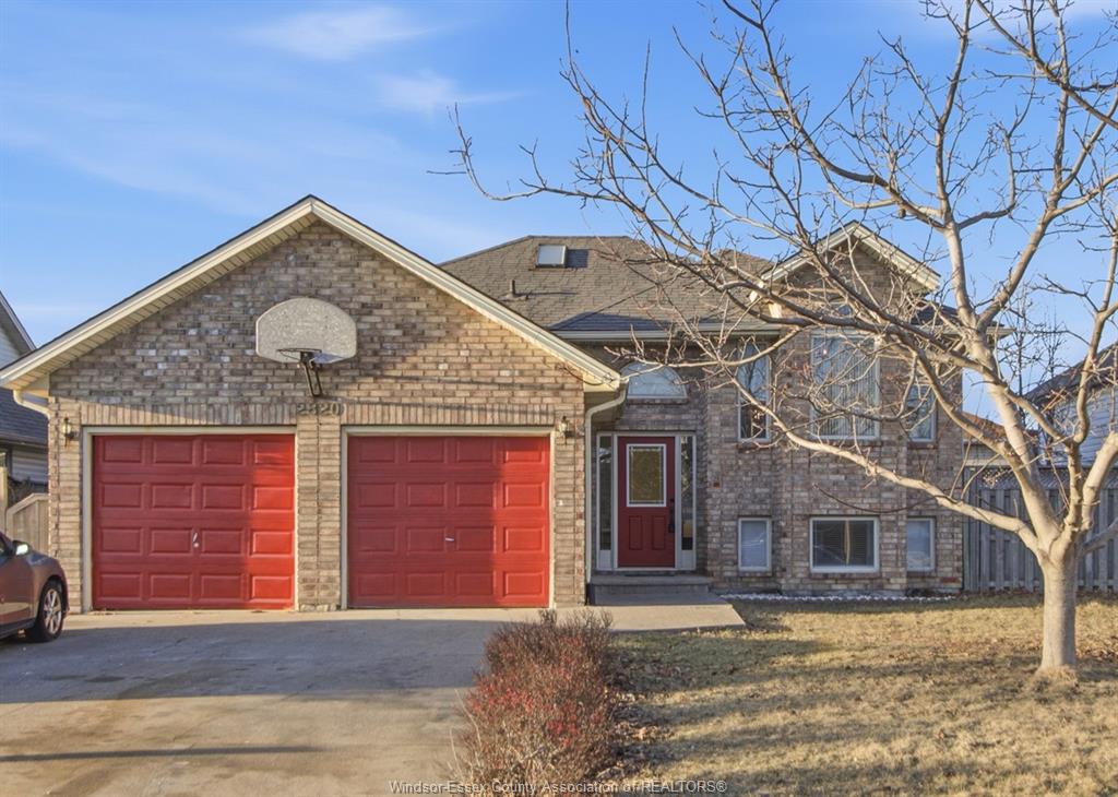 2820-wildberry-crescent-tecumseh-ontario-26004423