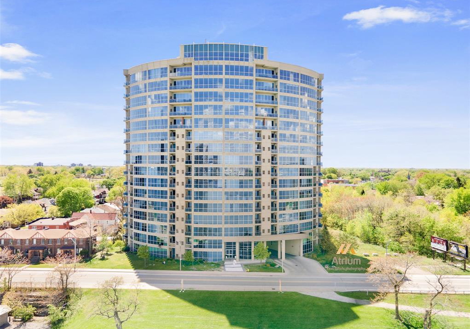 1225-riverside-drive-west-windsor-ontario-26004435