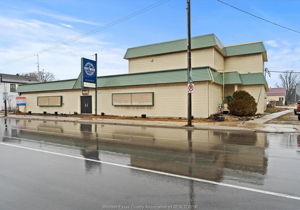 2744-county-road-42-st-joachim-ontario-26004451