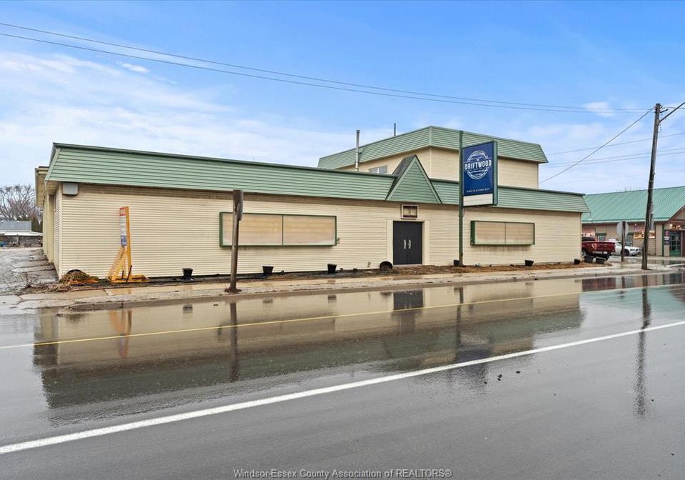 2744-county-road-42-st-joachim-ontario-26004451