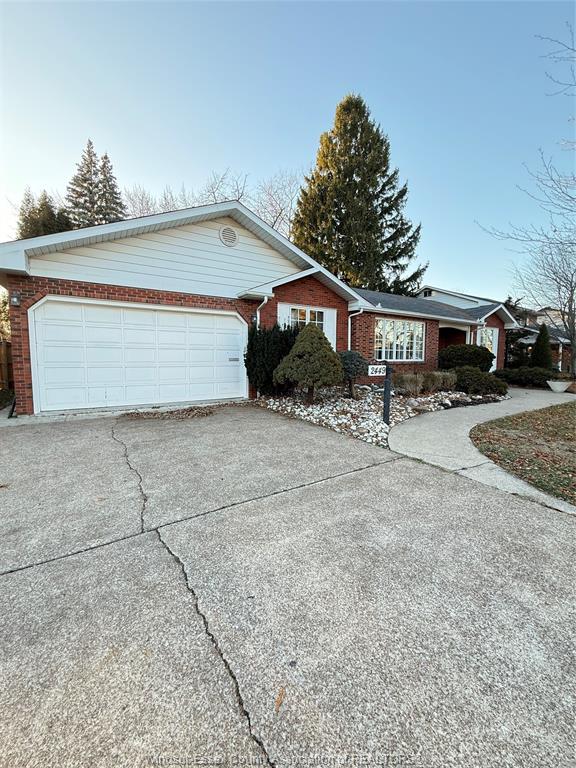 2449-alexandra-avenue-windsor-ontario-26004479