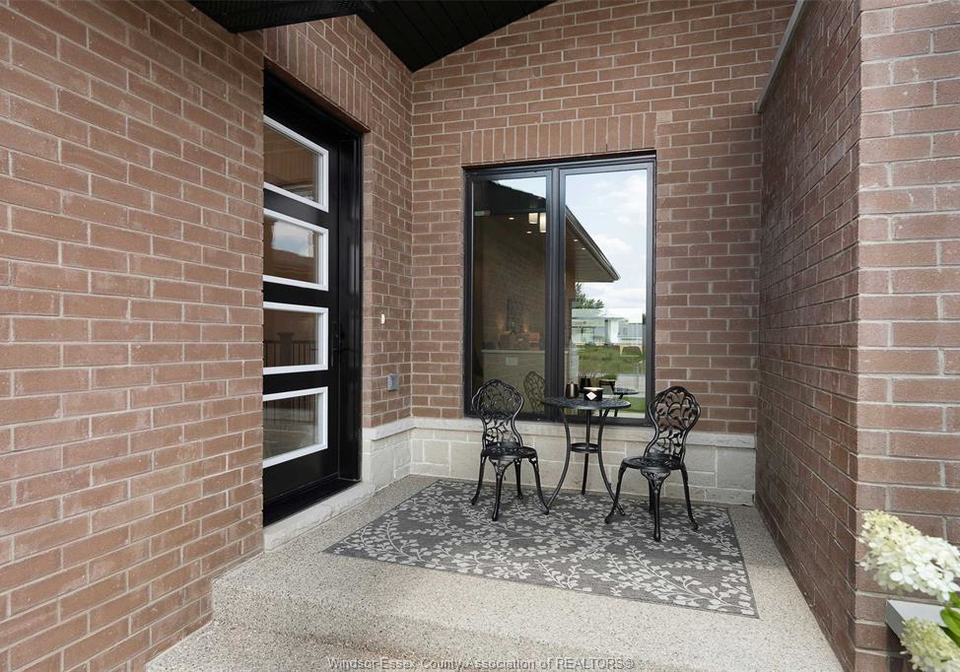 572-lily-mac-boulevard-windsor-ontario-26004564