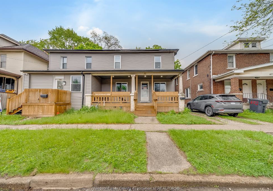 658-tournier-windsor-ontario-26004577