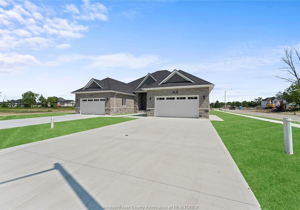 72-redwood-avenue-cottam-ontario-26004587