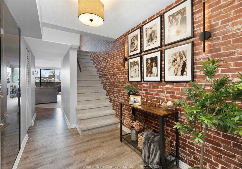 380-pelissier-street-windsor-ontario-26004617