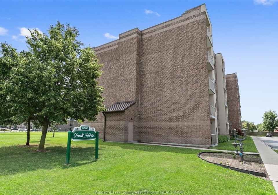 8335-wyandotte-street-east-windsor-ontario-26004713