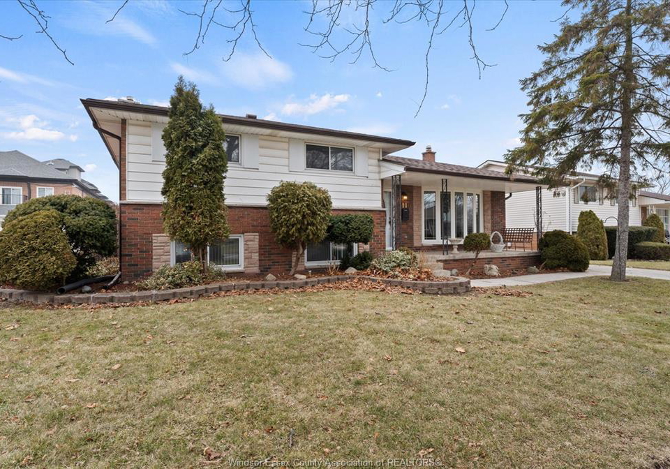 1116-sumach-crescent-windsor-ontario-26004764