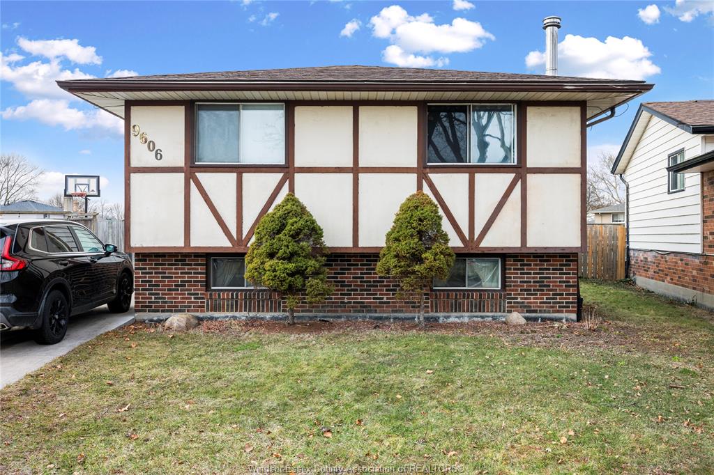 9606-avery-lane-windsor-ontario-26004786
