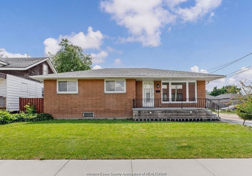 979-arthur-windsor-ontario-26004823
