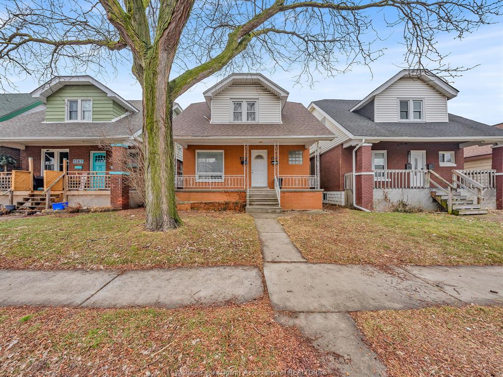 1563-1563-lillian-avenue-windsor-ontario-26004835