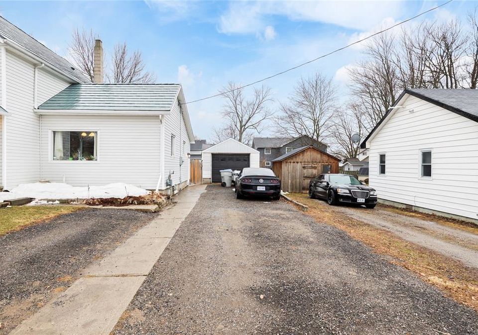 590-simcoe-street-warwick-watford-ontario-26004874