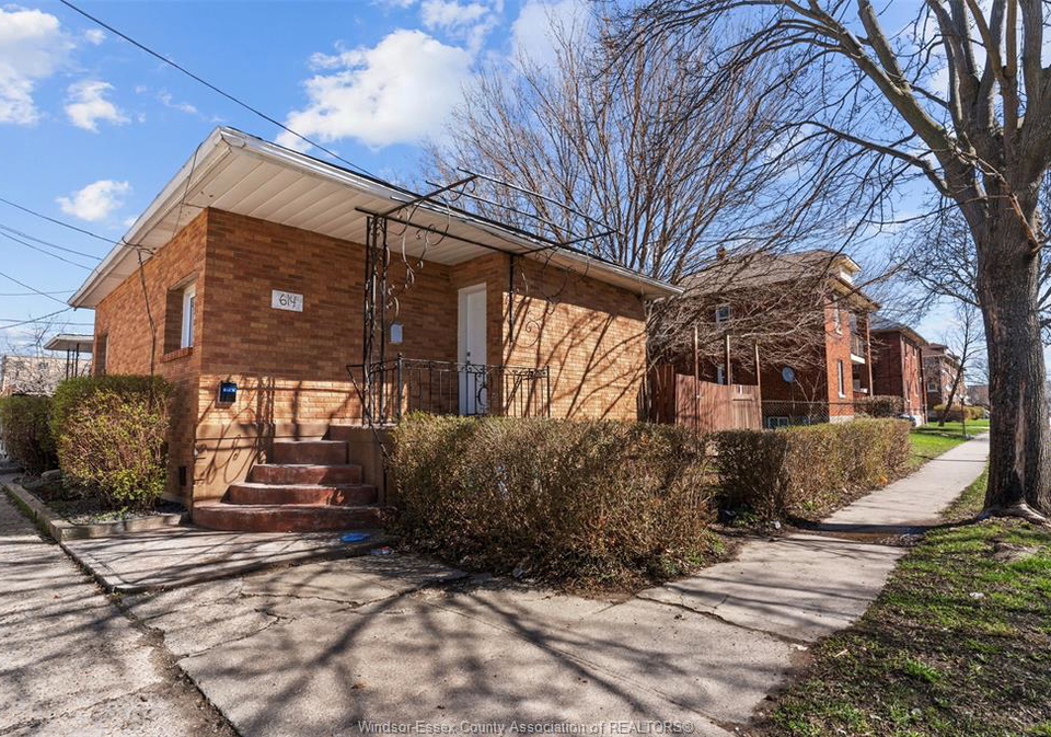 614-elliott-street-east-windsor-ontario-26004938