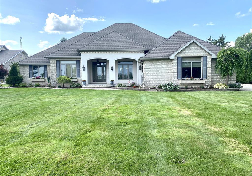7635-riverview-line-chatham-ontario-26004940