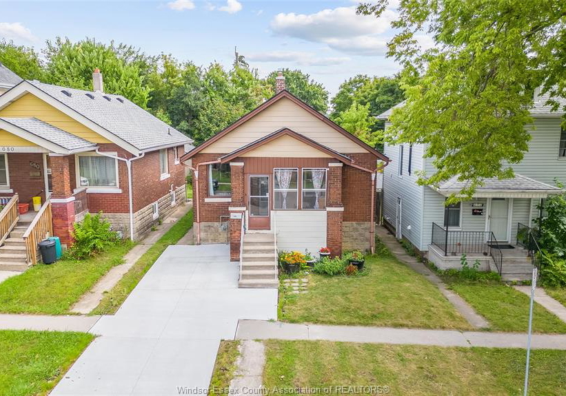 686-mckay-avenue-windsor-ontario-26005048