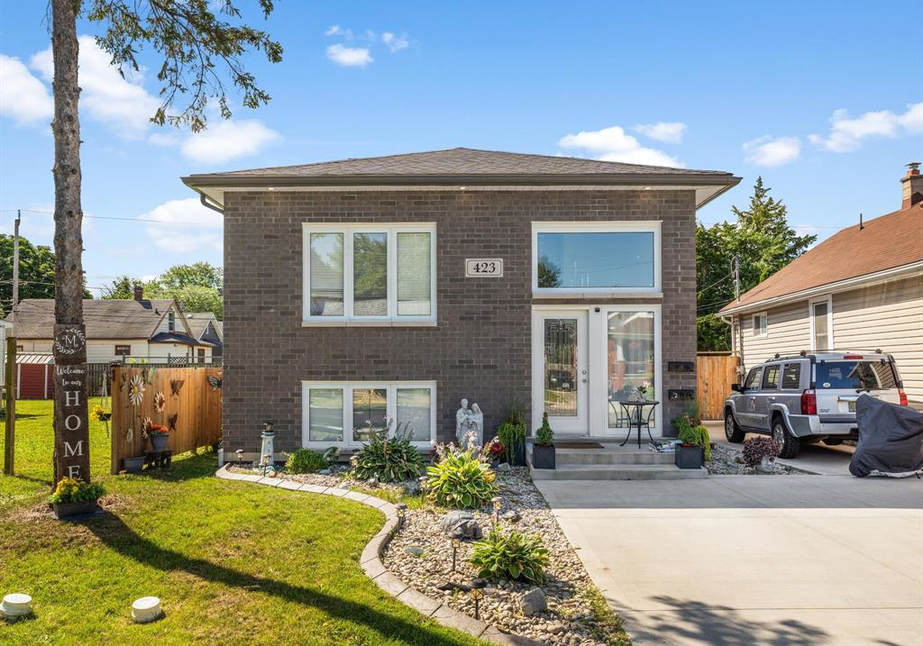 2439 Chilver Rd 2417 PILLETTE Road, Windsor