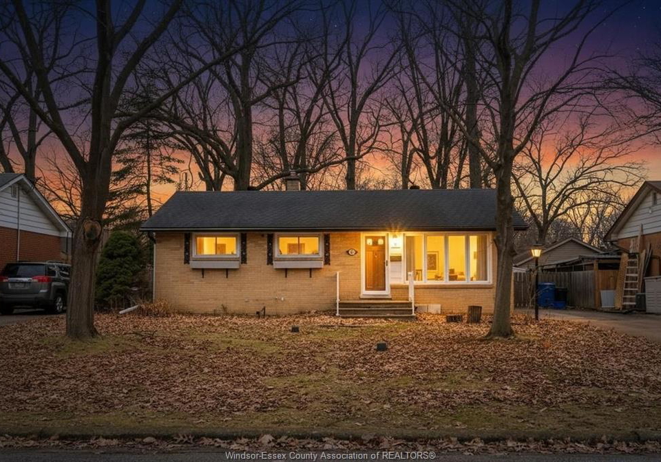 3455-randolph-avenue-windsor-ontario-26005246