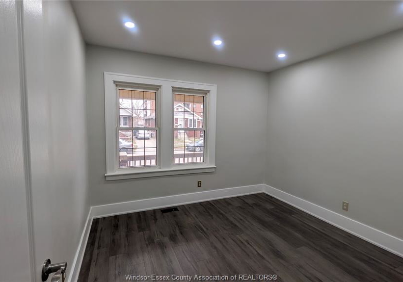 3243-millen-street-windsor-ontario-26005272