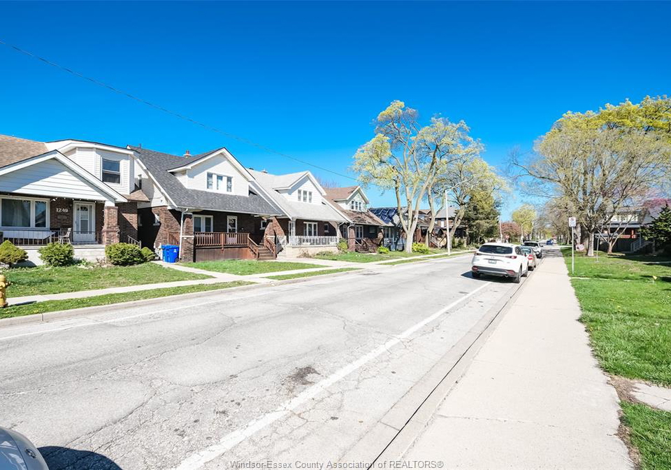 1248-bruce-avenue-windsor-ontario-26005382