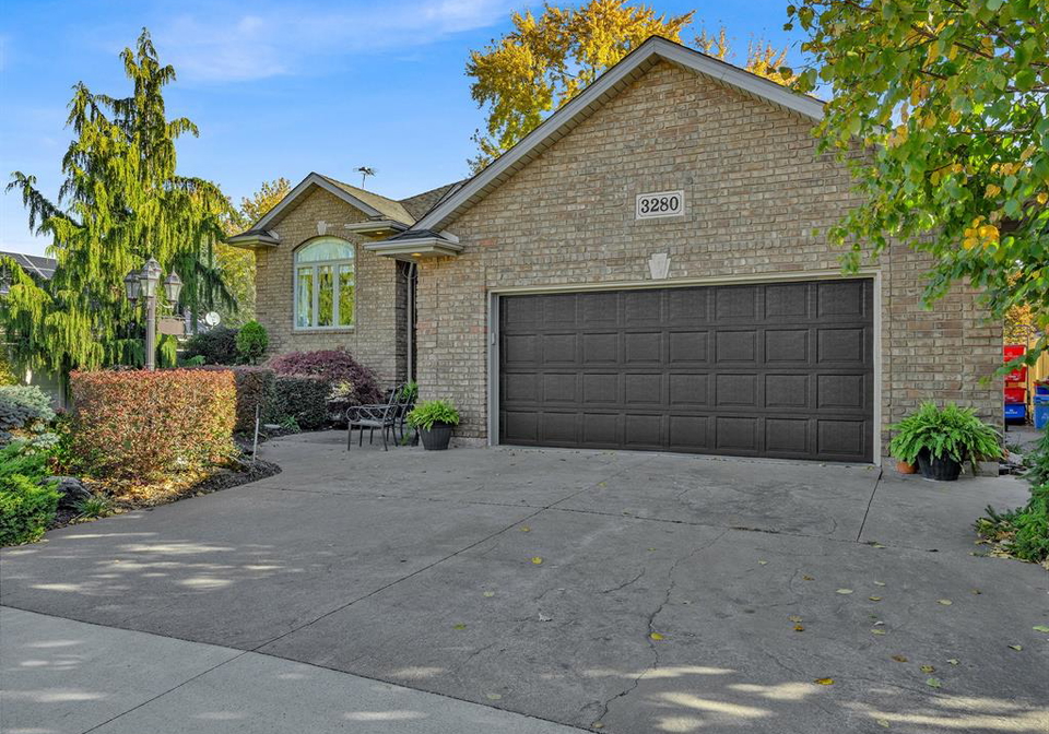 3280-california-avenue-windsor-ontario-26005435