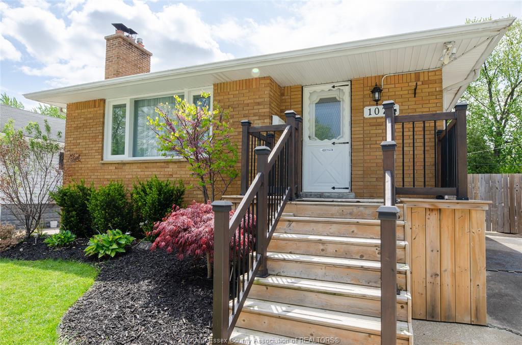 1077-fairview-windsor-ontario-26005473
